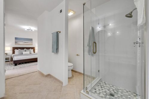 15242 Touraine Way, Irvine CA  92604-3150 exterior