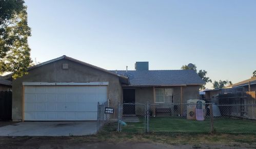 2633 Parkdale Dr, Modesto, CA 95358-5250