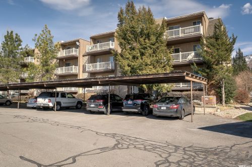 88 50, Centerville UT  84014-2205 exterior