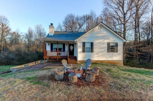 131 Stony Brook Cir, Jackson, GA 30233-4577