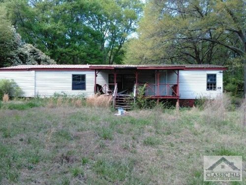 70 Peachtree St, Colbert, GA 30628-2828