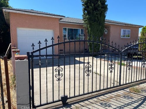 14527 Harris Ave, Compton, CA 90221-2424