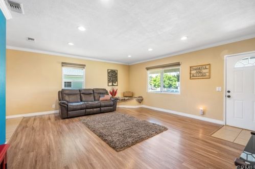 664 8th Ave, Upland, CA 91786-4807