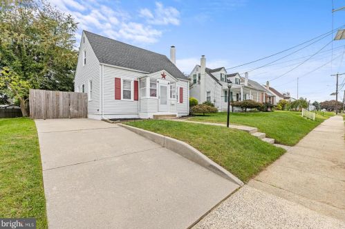 322 Churchill Ave, Trenton, NJ 08610-3221