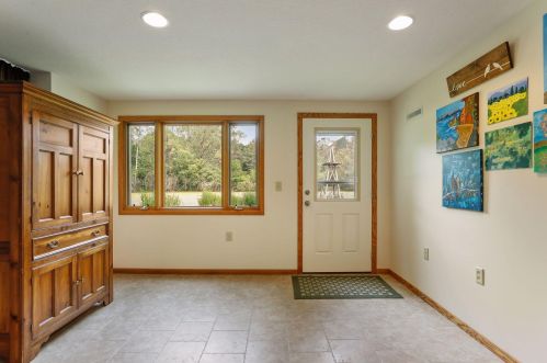 556 Edith Ave, Saint Paul MN  55115-2030 exterior