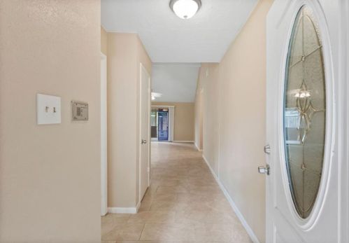 16942 Meadowlark St, Conroe TX  77385-3720 exterior