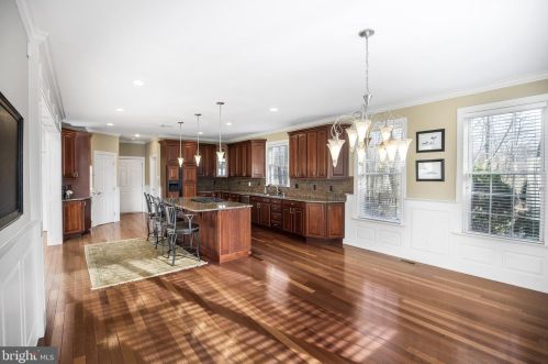 285 Mt Laurel Rd, Mount Laurel NJ  08054-9557 exterior