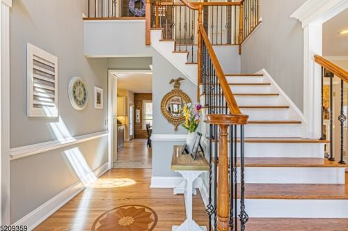 262 Mission Rd, Hackettstown, NJ 07840-5637