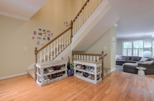 405 Bainbridge Dr, Atlanta GA  30327-4272 exterior