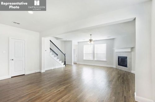 2425 Trickling Crk Dr, Garland TX 75041-2145 exterior