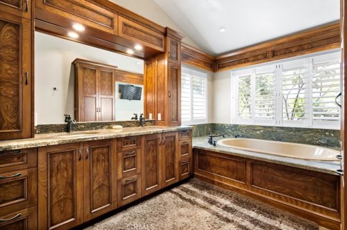 2150 Gratton St, Riverside CA  92504-5201 exterior