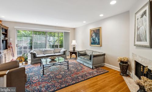 1740 Lombard St, Philadelphia, PA 19146-1519