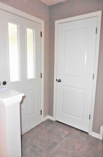 9306 Walnut Dr, Hammond, IN 46321-3335