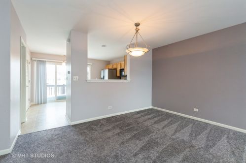 1236 Derry Ln, Pingree Grove IL  60140-9122 exterior