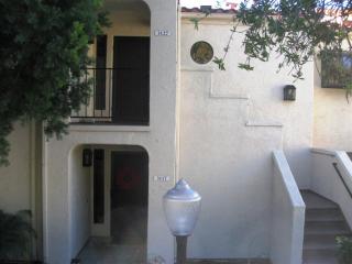 3127 Calle Viento, Carlsbad, CA 92009-7628