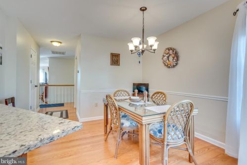 1942 Fairview Dr, Berkeley Springs WV  25411-3219 exterior