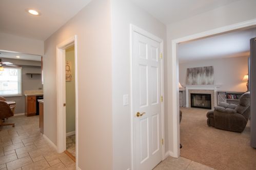 9221 Teresa Ave, Bull Valley, IL 60014-4937
