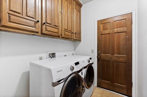 206 Deep Dl Ln, Conroe TX  77304-7208 exterior