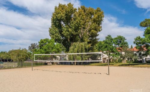 9 Cherry, Irvine CA  92612-2313 exterior