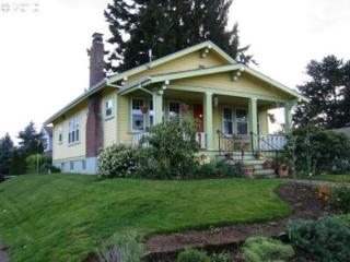 7304 Jersey St, Portland, OR 97203-3957