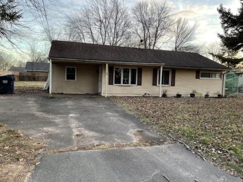 90 Prospect Hill Dr, East Windsor, CT 06088-9611