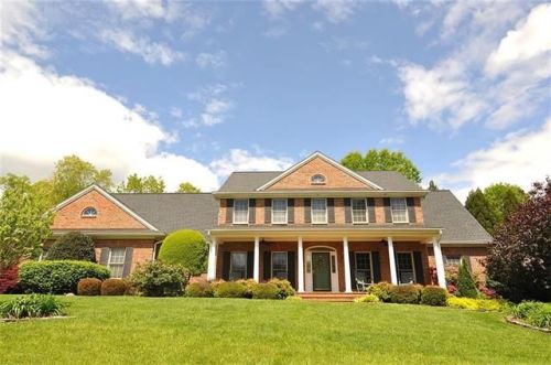 403 5th St, Conover, NC 28613-1761