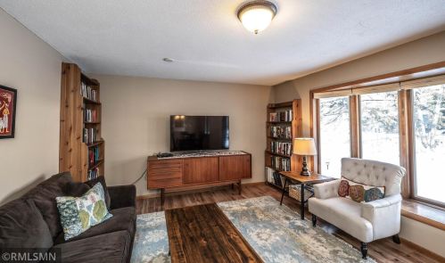 2437 Hillside Rd, Saint Paul MN  55110-5535 exterior