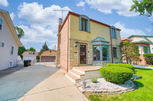 5537 Ardmore Ave, Chicago, IL 60646-6505