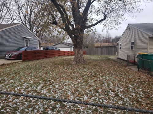 2005 Dartmoor Dr, Joliet, IL 60435-3310