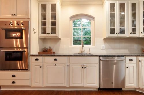 3103 Dl Dr, Atlanta GA  30305-2722 exterior