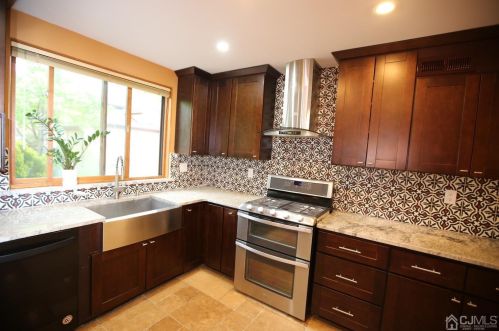 101 Sayre Dr, Princeton, NJ 08540-5838