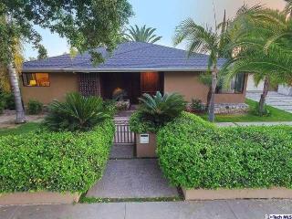 428 Mariposa St, Altadena, CA 91001-2207