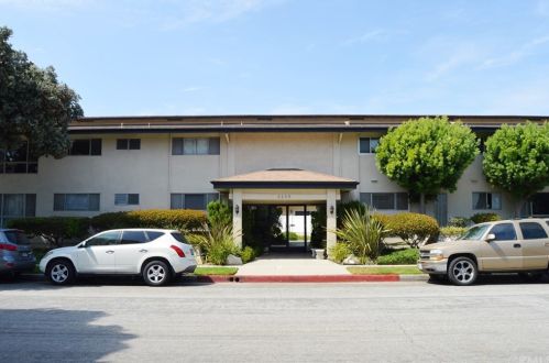 3205 Merrill Dr, Torrance, CA 90503-7130