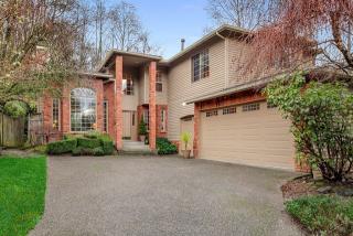 740 17th Ave, Kirkland, WA 98033-4206