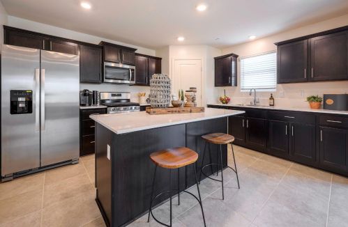 457 Castellana St, Los Banos, CA 93635