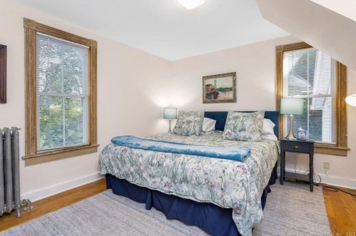 28 Church St, Wilton CT  06897-4903 exterior