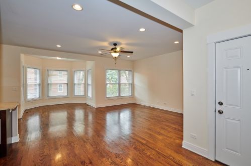 6832 Ashland Blvd, Chicago, IL 60626-3669