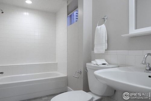 255 Mohawk Dr, Boulder CO  80303-3649 exterior