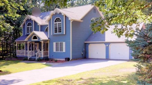 61 Wildcat Rd, Unionville, CT 06013-2424