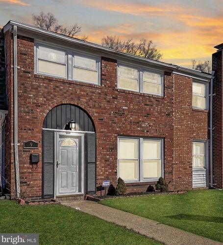 9 Riverview Pl, Willingboro, NJ 08046-4009