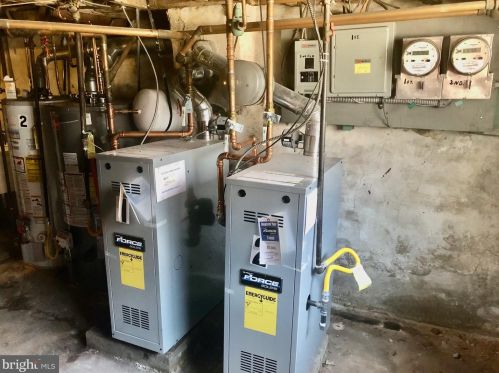 2523 12 St, Philadelphia PA 19133-1124 exterior