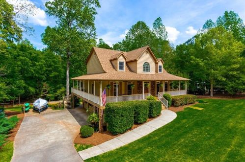 290 Falcon Pointe Ct, Holly Springs, GA 30114-7710