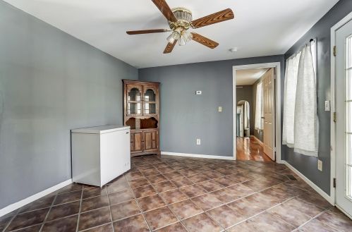 1483 Burnett Rd, Springfield OH  45505-3411 exterior