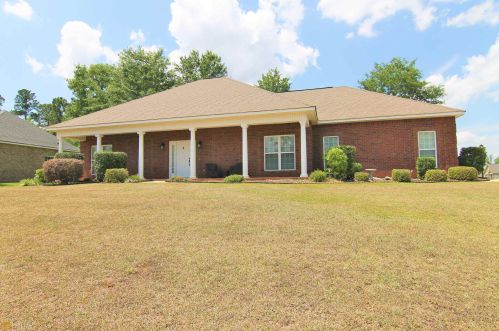 134 Berwick Cir, Bonaire, GA 31005-4202