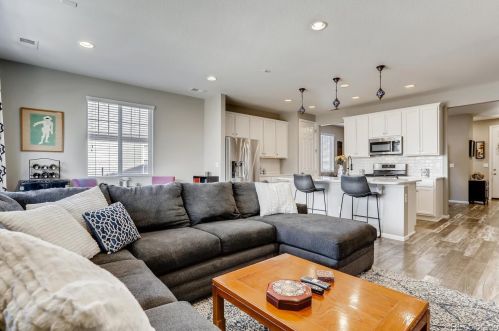 203 Kewaunee Way, Aurora CO 80016-4327 exterior