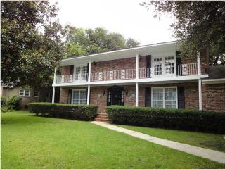 2355 Erskine Ave, Charleston, SC 29414-7005