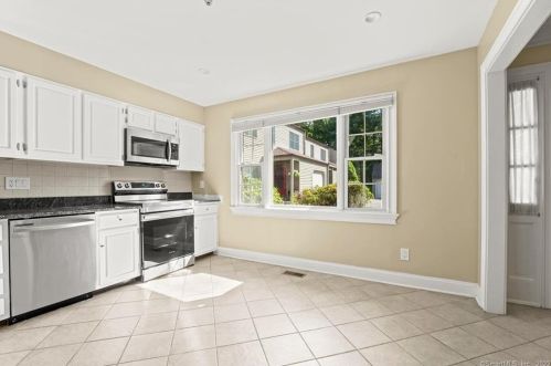 11 Lambert Cmn, Wilton, CT 06897-4535