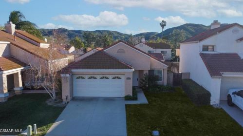 2055 Riverbirch Dr, Simi Valley, CA 93063-5080