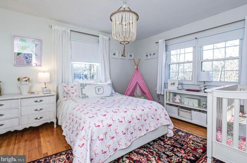 193 Cherry Vly Rd, Princeton NJ  08540-7681 exterior
