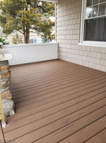 28 Squaw Brook Rd, Paterson NJ  07508-2512 exterior